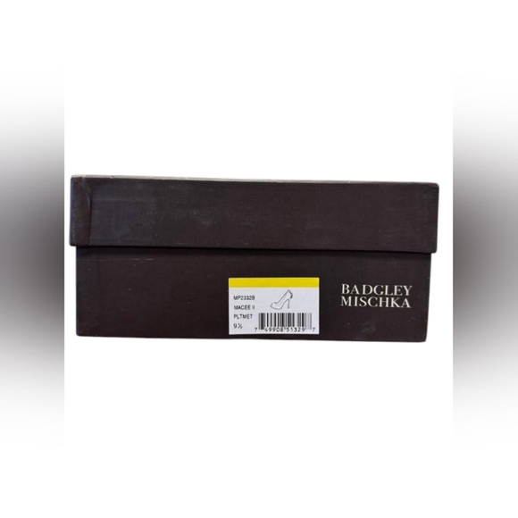 Badgley Mischka NWT Macee Heels Bows Champagne Size 9 1/2 - Picture 10 of 10